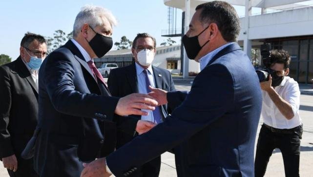 Ante autoridades, productores e industriales de Tucumán, Salta, Jujuy y Catamarca, y junto al presidente del Senasa, Carlos Paz, Domínguez detalló los desafíos del nuevo escenario de la demanda mundial de alimentos.