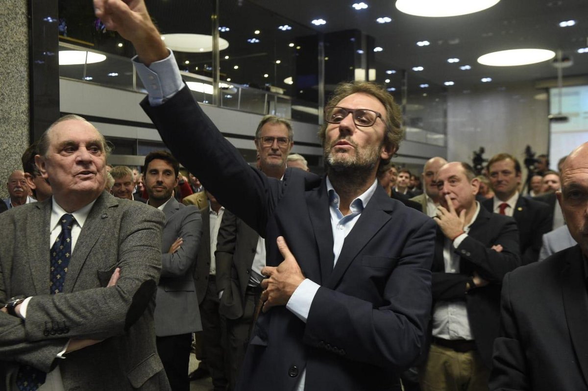 En el marco del tradicional remate del primer lote de soja, Miguel Simioni reveló que durante la actual campaña se dejará de cosechar un área similar a la mitad de la superficie de Santa Fe. “No son tiempos para seguir improvisando”, dijo, a propósito del reciente lanzamiento del Dólar Soja 3