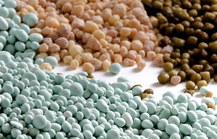 Argentina importó fertilizantes por US$ 742 millones en el primer semestre. La BCR estima que la demanda crecerá 7% en 2025, gracias a más siembra, lluvias y baja de retenciones.