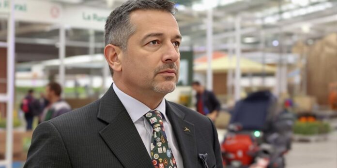 Ministro Caputo en La Rural.