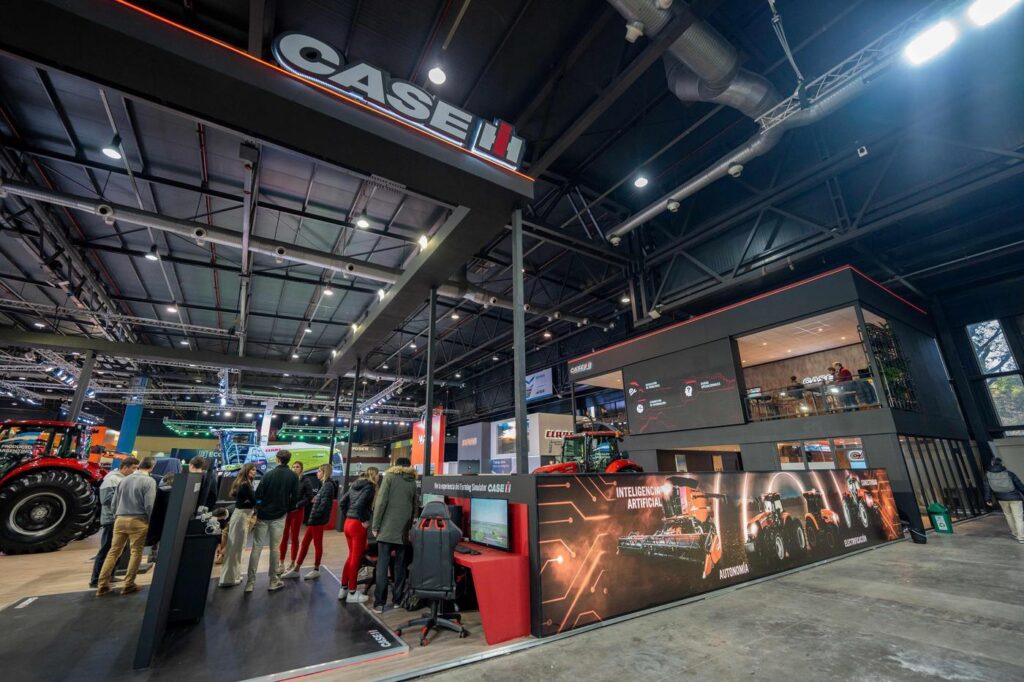 Descubrí cómo Case IH combina tractores inteligentes, conectividad satelital y educación en la Expo Rural. Tecnología y financiamiento al servicio del agro.