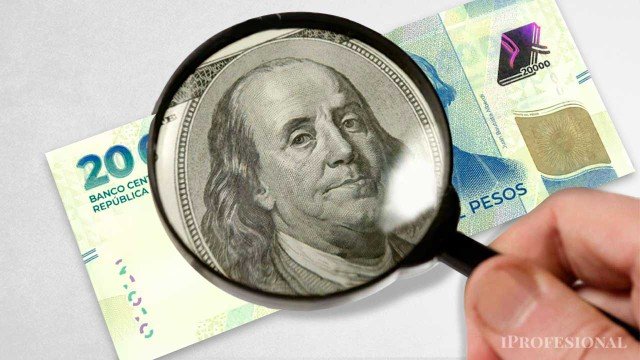 El billete estadounidense mayorista hoy se ubica en el mercado oficial en torno a los $1.