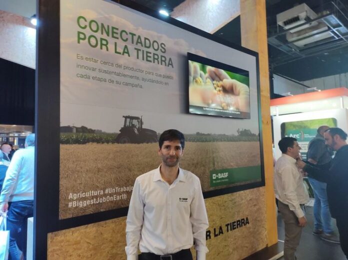 ARCHI_1018109 En Aapresid 2025, Pablo Provera (BASF) explicó cómo xarvio® y el Mapeo Digital de Malezas con drones están revolucionando el control de malezas en Argentina.