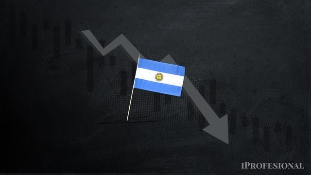 Se trata de Carlos Olivieri, director de grandes empresas, profesor de mercado de capitale