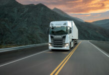 Scania consolidó un fuerte crecimiento en todos sus negocios durante 2025 Con fuertes subas en camiones, buses, motores, usados y servicios, Scania Argentina cerró 2025 con resultados récord y una estrategia integral que fortaleció su liderazgo en el mercado.