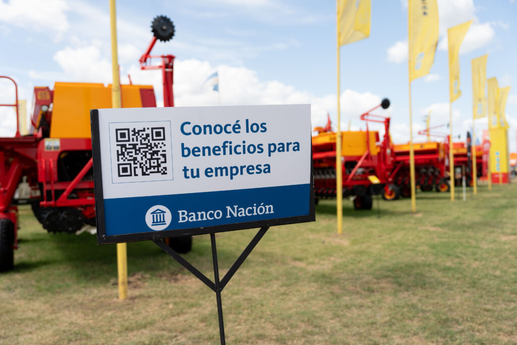 El Banco Nación recibió más de 28.000 solicitudes de crédito por $30 billones en Expoagro 2026 y triplicó el financiamiento al campo respecto del año pasado.