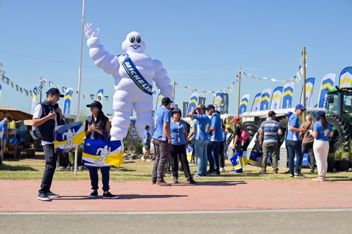 Michelin presentó en Expoagro 2026 su portafolio de neumáticos agrícolas, transporte pesado y autos, con tecnologías orientadas a mejorar productividad, eficiencia y sostenibilidad.