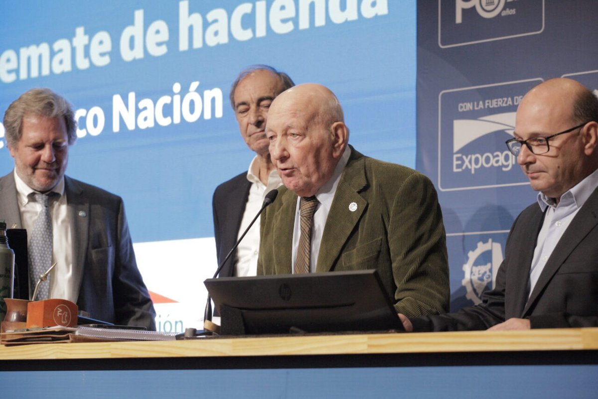 Se realizó la 2º edición del Gran Remate con la fuerza de Expoagro y bajo el martillo de Colombo y Magliano. La subasta superó la primera edición y alcanzó muy buenos valores.