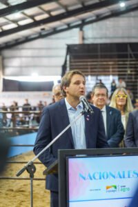 Este martes 26 se realizó el acto inaugural y corte de cintas de las NACIONALES en la Sociedad Rural de Corrientes.