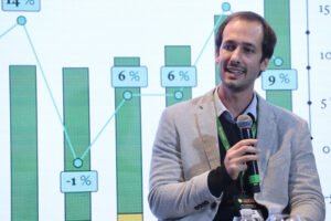El futuro de los biocombustibles en el país y en la región, y el lanzamiento del Movimiento por la Transición Energética de la Movilidad, fueron los ejes de dos paneles del Congreso Maizar 2026 moderados por el director Ejecutivo de la Cámara de Bioetanol de Maíz, Patrick Adam.