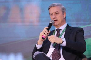 Tras 25 años de negociaciones, en enero de 2026 y en rápida sucesión, los bloques sudamericano y europeo firmaron, aprobaron y pusieron en vigencia un acuerdo que abre nuevas oportunidades de comercio e inversión.