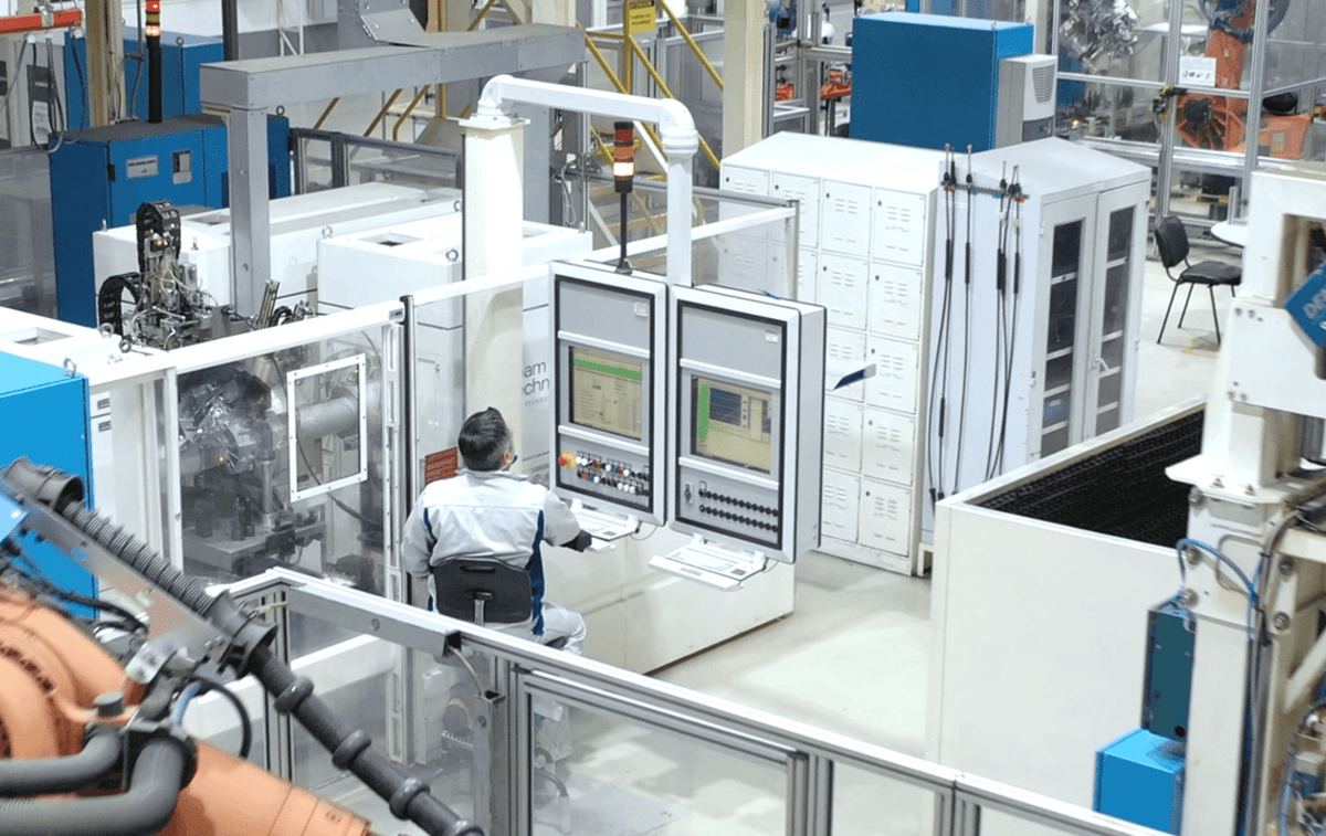 “Un símbolo de la capacidad argentina”: una automotriz anunció un hito industrial histórico 3 MQ 200 2 1
