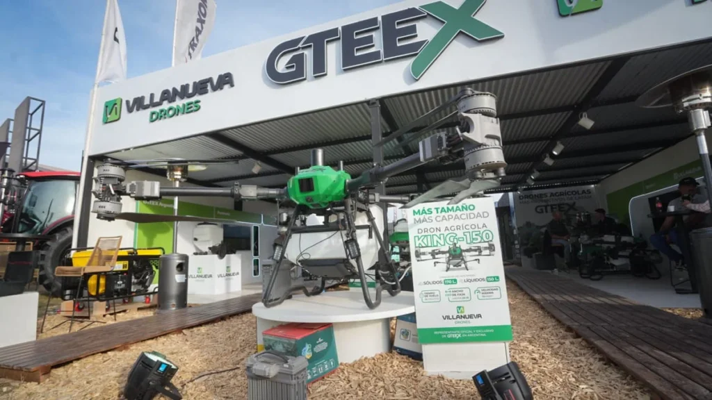 El King 150 Max llegó a AgroActiva 2026. Puede trabajar hasta 700 hectáreas por día y busca transformar las aplicaciones agrícolas en Argentina.