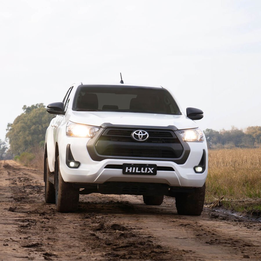 hilux camino rural