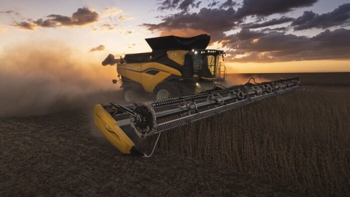 New Holland incorpora la CR11 y completa su familia de cosechadoras CR en Argentina.