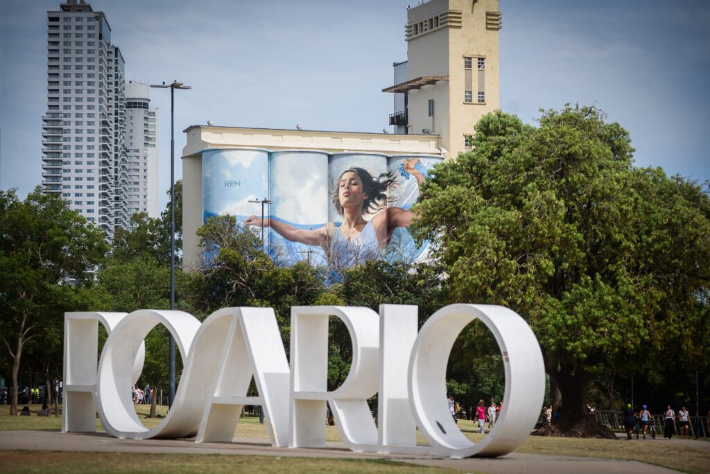 La cuna de la bandera recupera su esplendor y se pone al tope del turismo de eventos y congresos. En lo que va del año más de 2 millones de turistas ya visitaron la ciudad y Aapresid será una nueva demostración de todo su potencial.