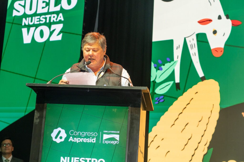 El acto de apertura reunió a autoridades nacionales, provinciales y municipales, referentes del sector agroindustrial, productores, empresas y especialistas.