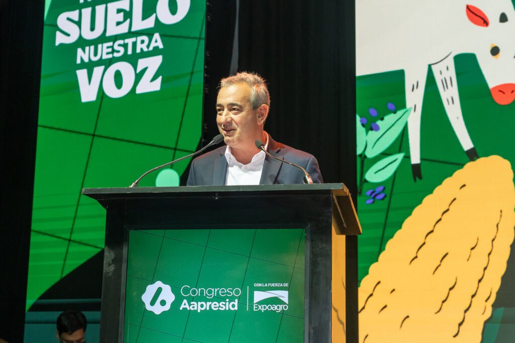 El acto de apertura reunió a autoridades nacionales, provinciales y municipales, referentes del sector agroindustrial, productores, empresas y especialistas.