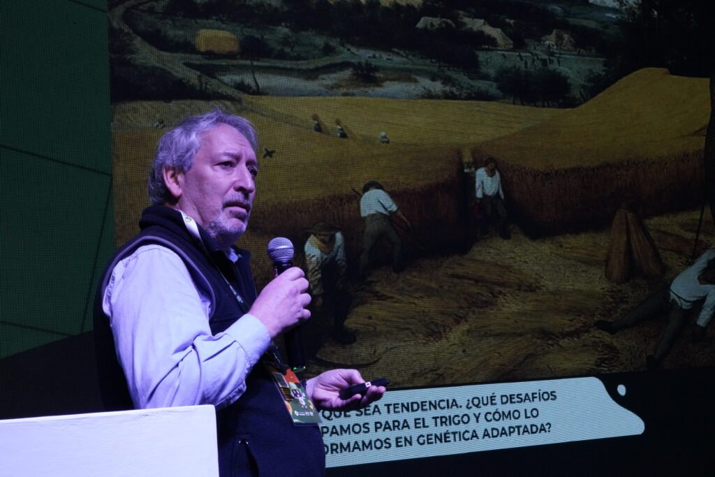 En el Congreso Aapresid 2026, referentes de peso anticiparon las novedades que aguardan al trigo, soja, maíz y girasol, con la mirada puesta en la promesa de mayores rindes y los desarrollos que discute el sector.