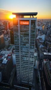 Galicia y Gananor Pujol realizarán su primer Gran Remate el viernes 28 de agosto en la Torre Galicia. Con la fuerza de Expoagro, saldrán a la venta más de 12.000 cabezas, con una destacada oferta de hacienda de invernada, terneros y novillitos para recría, además de vacas y vaquillonas.